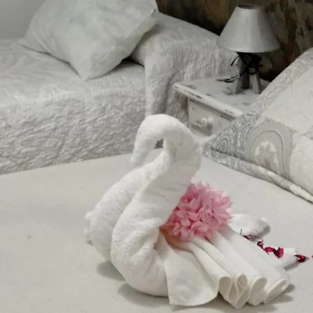 Chatos 펜션 카디스